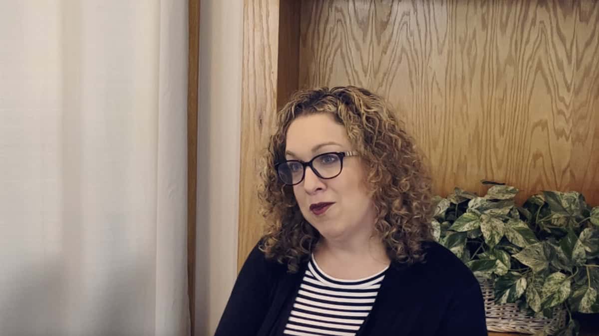 Photo of Katie Barton talking about her journey in music ministry